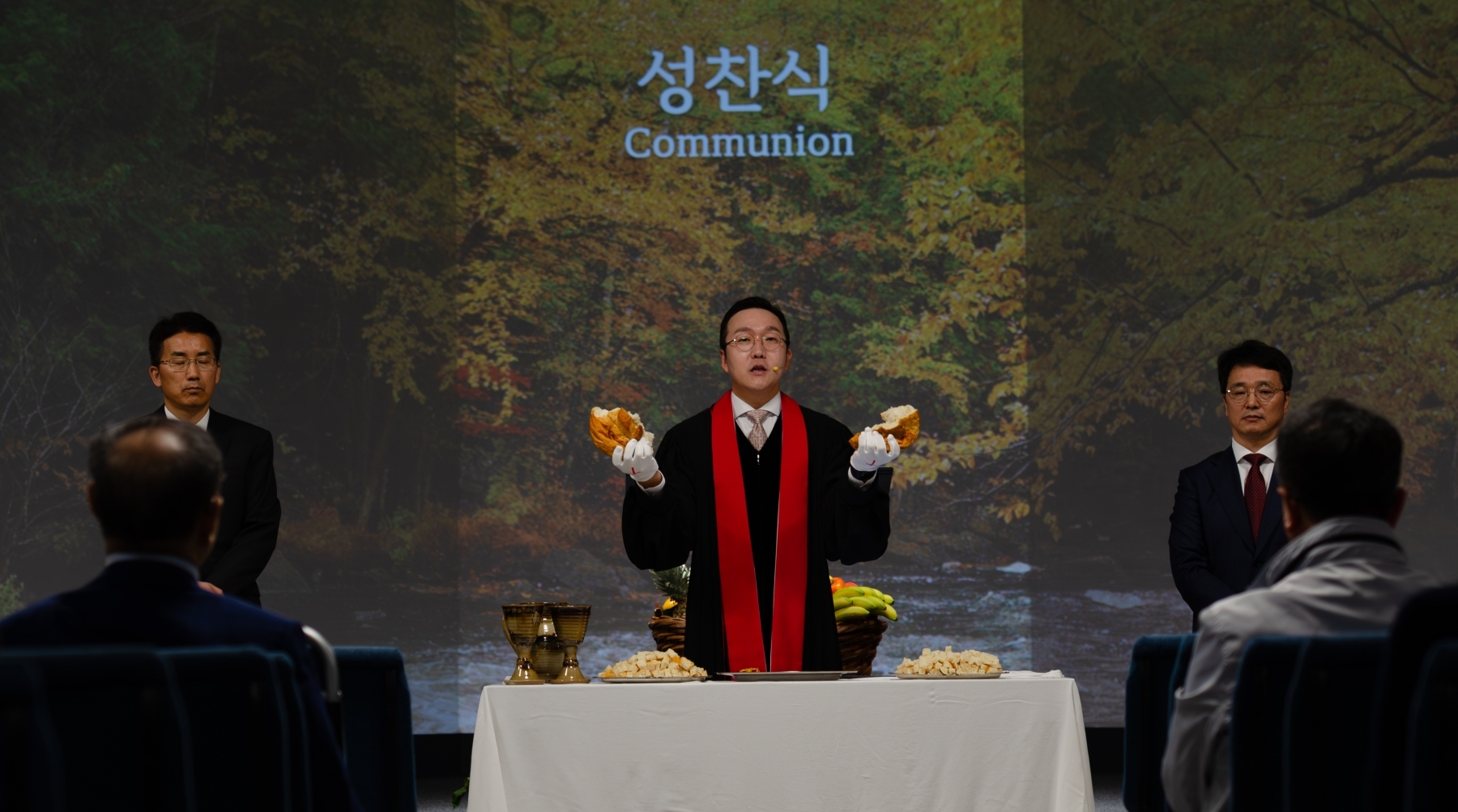 2025-11-16_TVPC_추수감사절-예배-18